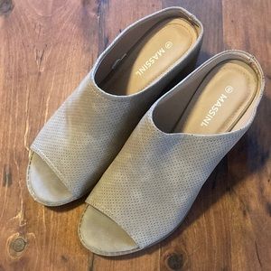 Massini shoes. Size 8